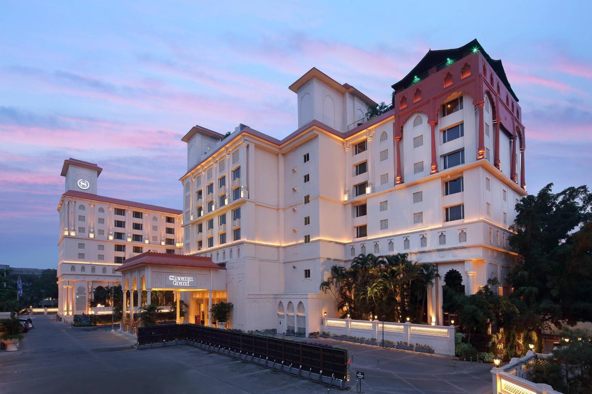 Sheraton Grand Pune Bund Garden Hotel Eksteriør billede
