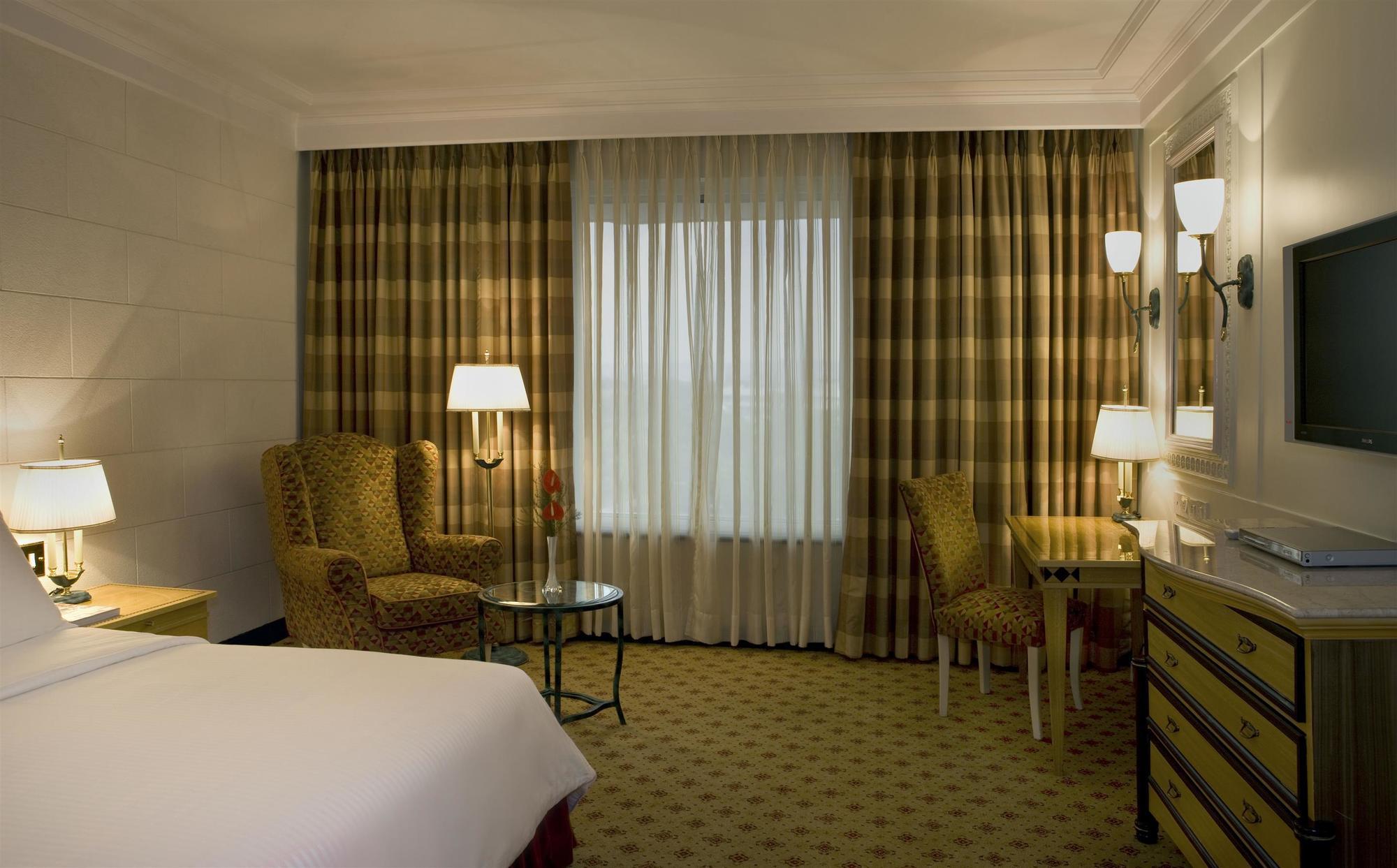 Sheraton Grand Pune Bund Garden Hotel Eksteriør billede
